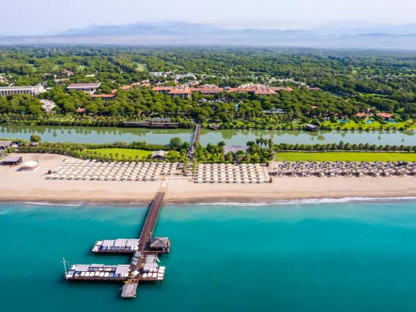 Luxury All-Inclusive Golf Resorts