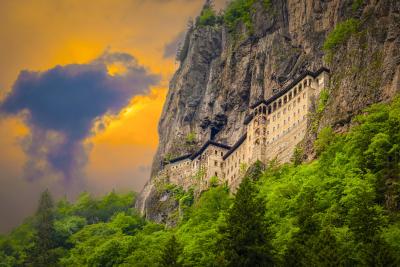 2 Nights İstanbul 4 Nights Trabzon